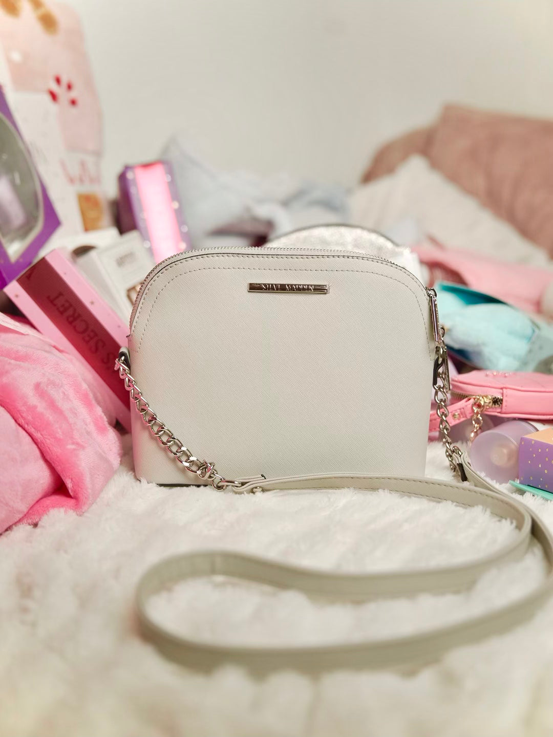 BMAGGIE PUMICE - DOME CROSSBODY