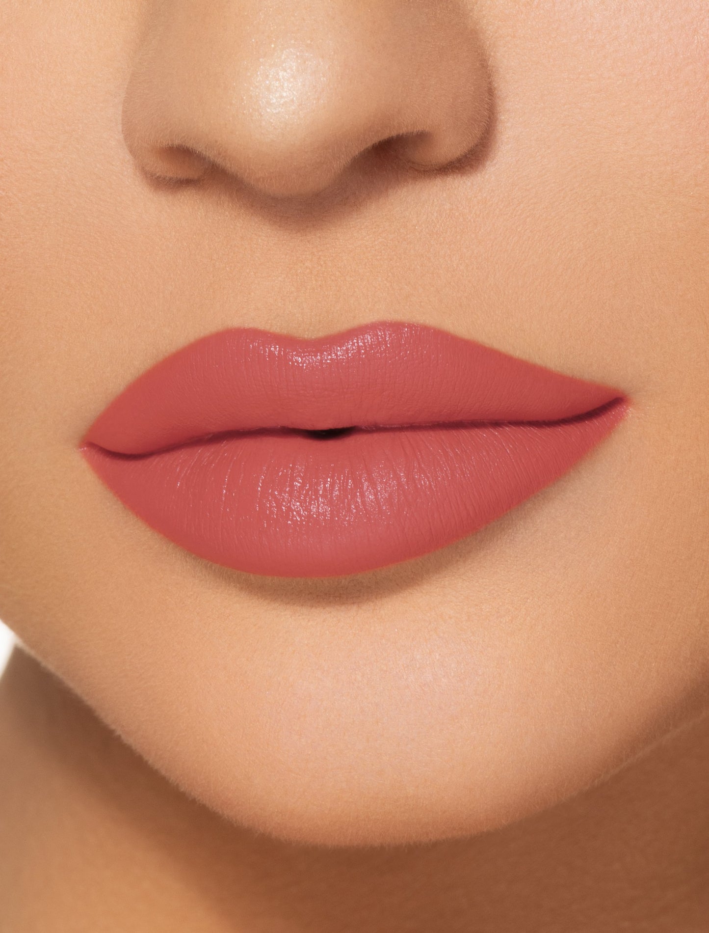 KYLIE JENNER - LIPSTICK