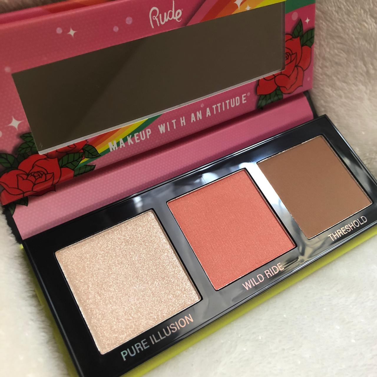 NOFILTER 3D FACE PALETTE ROSES